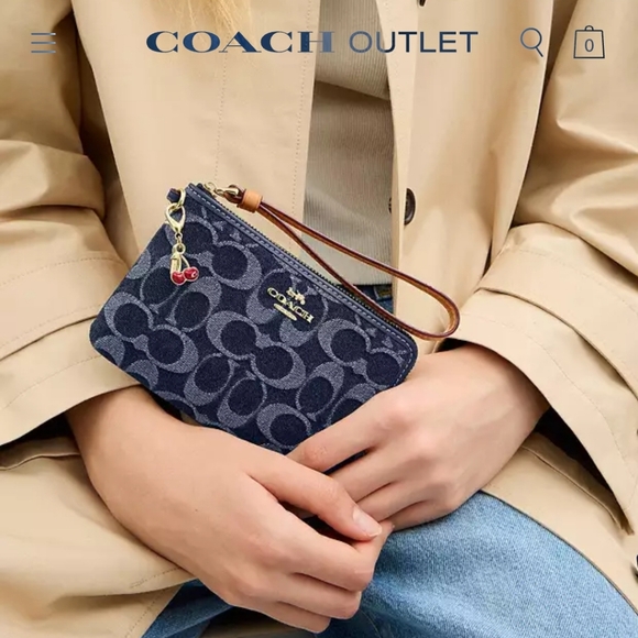 *NEW* CORNER ZIP COACH WRISTLET 🍒DENIM CHERRY🍒 COLLECTION - Picture 2 of 10